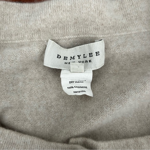 Demylee Sz XS 100% Cashmere Cardigan Sweater Pockets SO SOFT Oversized - Picture 8 of 9